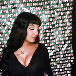 Meet your Posher, Destiny